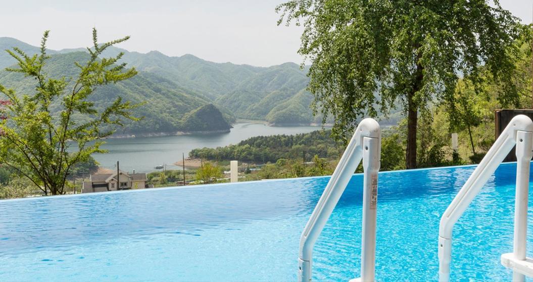 Penatess Pool Villa Chungju Extérieur photo