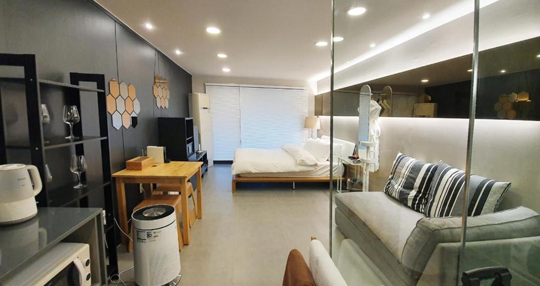 Penatess Pool Villa Chungju Extérieur photo