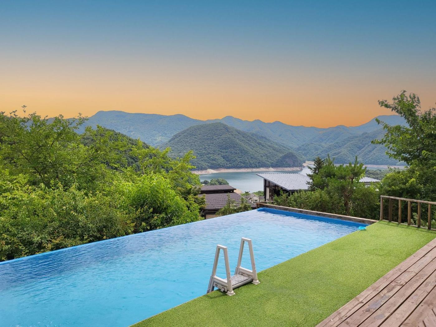 Penatess Pool Villa Chungju Extérieur photo