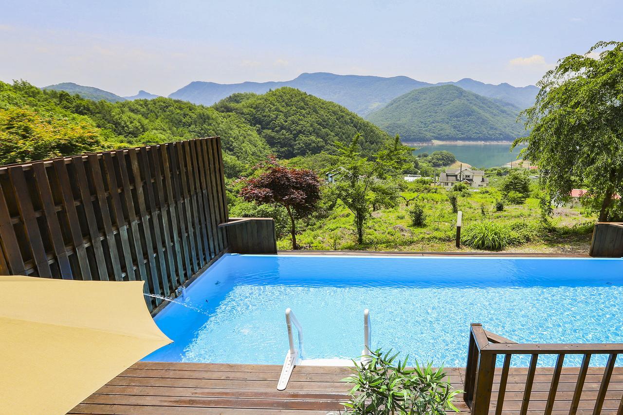 Penatess Pool Villa Chungju Extérieur photo