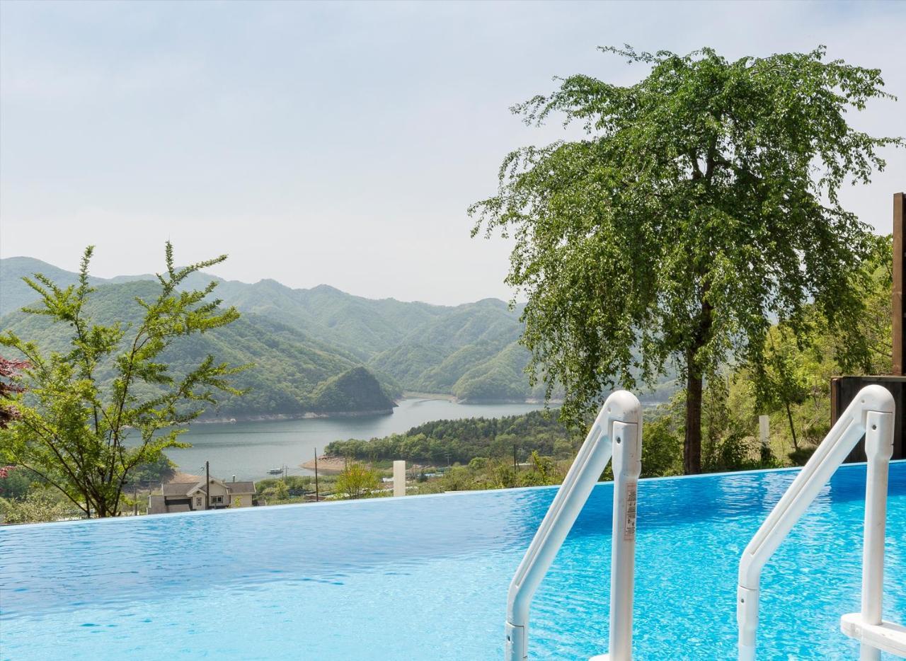 Penatess Pool Villa Chungju Extérieur photo