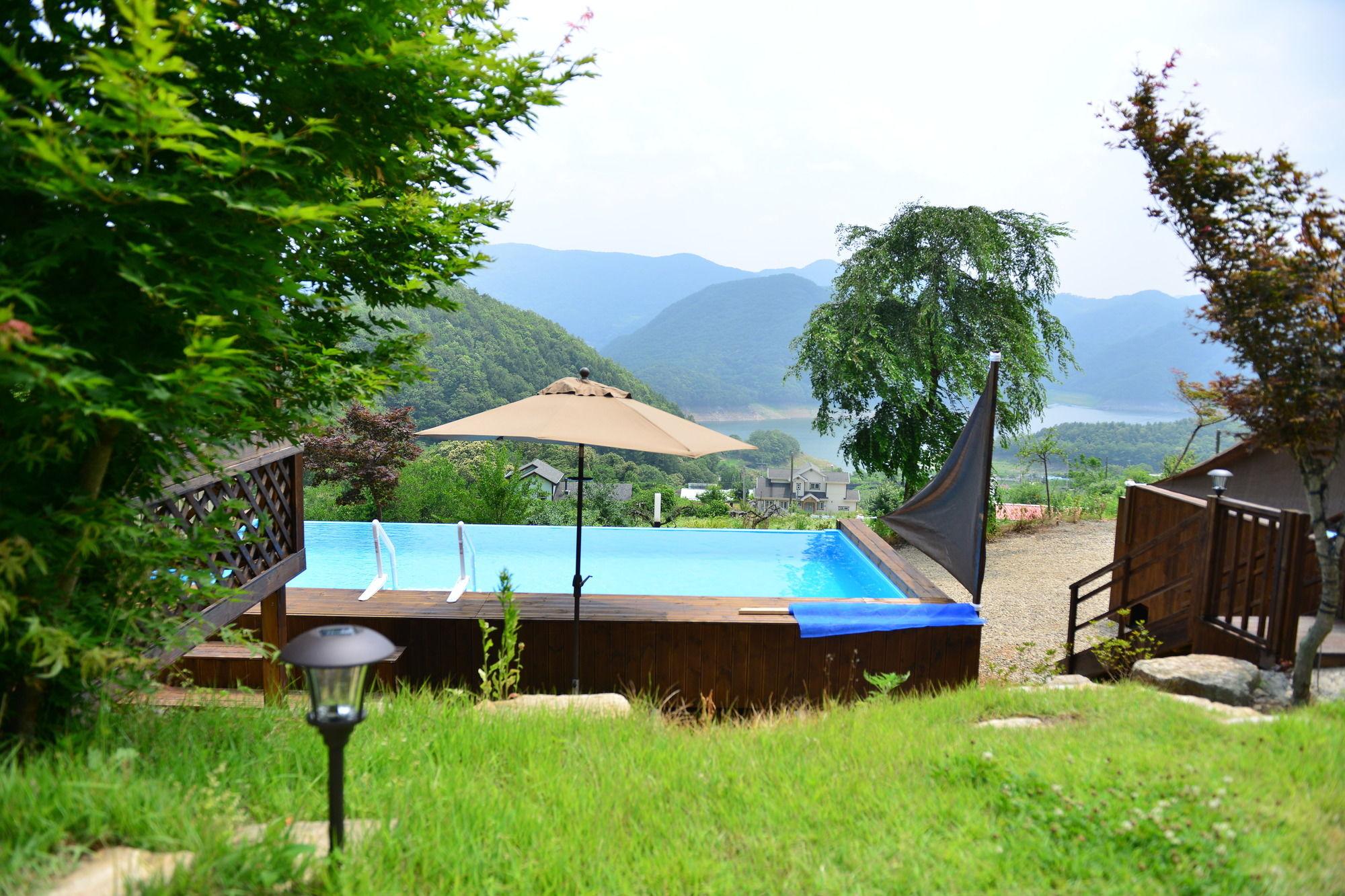 Penatess Pool Villa Chungju Extérieur photo