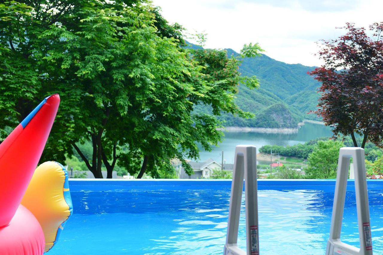 Penatess Pool Villa Chungju Extérieur photo